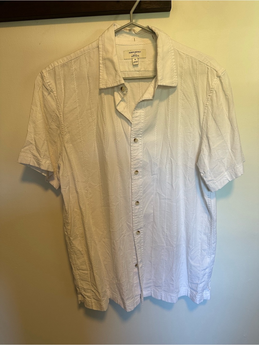 Banana Republic White Short-Sleeve Button-Up Shirt